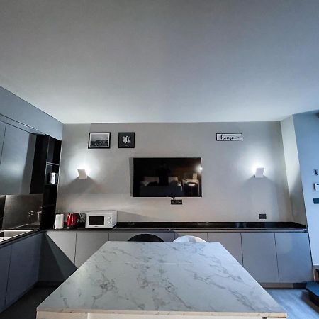 Апартаменти Bubi House Moscova Мілан Екстер'єр фото