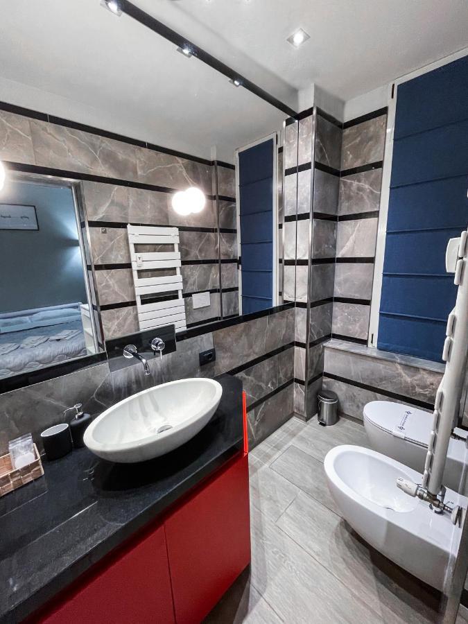 Апартаменти Bubi House Moscova Мілан Екстер'єр фото