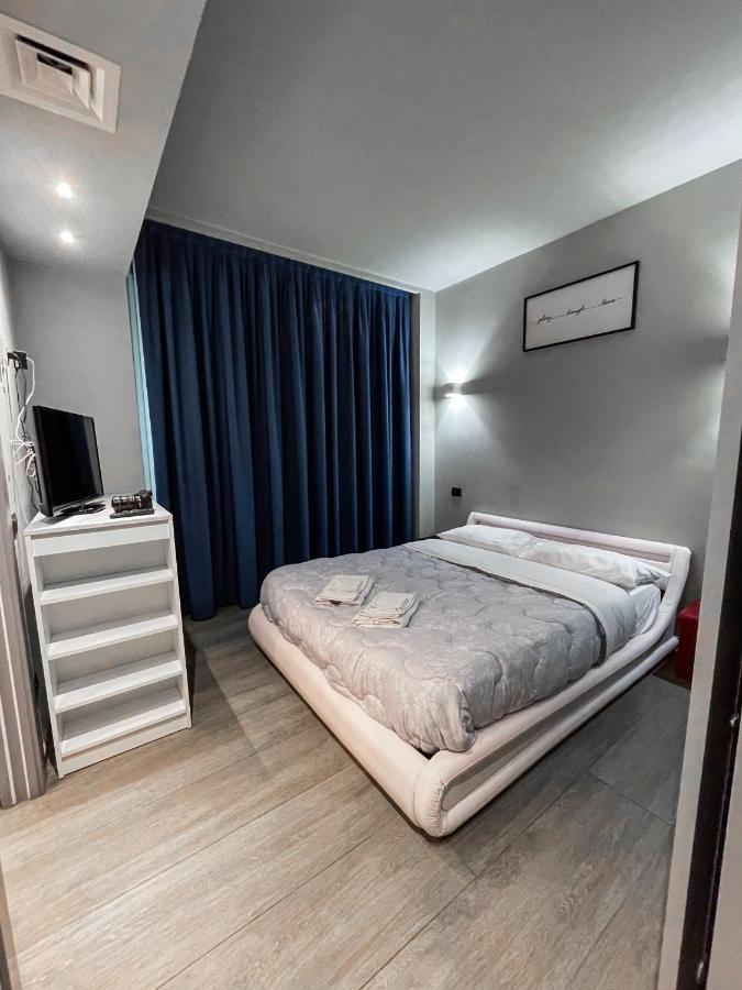 Апартаменти Bubi House Moscova Мілан Екстер'єр фото